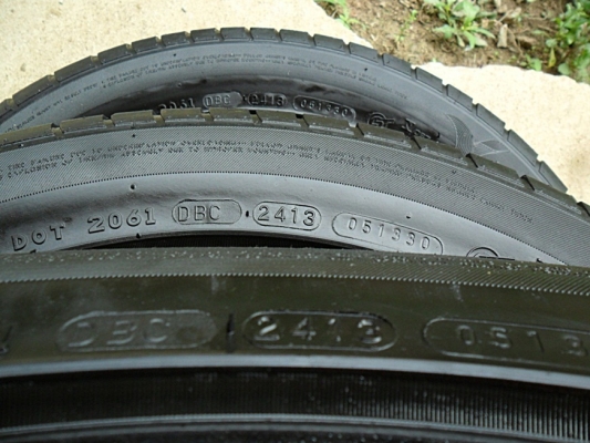 ยางขอบ17  Maxxis 215-55-R17ลงพื้นปลายปี13(4เส้น2,400บ)