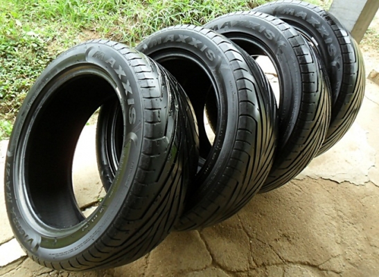 ยางขอบ17  Maxxis 215-55-R17ลงพื้นปลายปี13(4เส้น2,400บ)