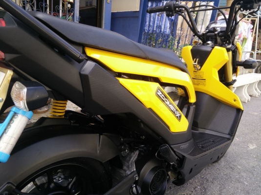 HONDA ZOOMER X สีเหลืองดำ รถปี2014วิ่ง3xxxโล สวยแกะกล่องพร้อมใช้งาน ไมล์แท้คู่มือประกันศูนย์พร้อม ราคาเบาๆ HONDA ZOOMER X สีเหลืองดำ รถปี2014วิ่ง3xxxโล สวยแกะกล่องพร้อมใช้งาน ไมล์แท้คู่มือประกันศูนย์พร้อม ราคาเบาๆ
