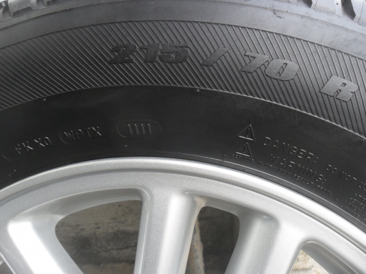 ล้อแม็ก 16นิ้ว 6รู อีซุสุ พร้อมยาง สวยๆ 4 ล้อ ราคา 7900 บาท