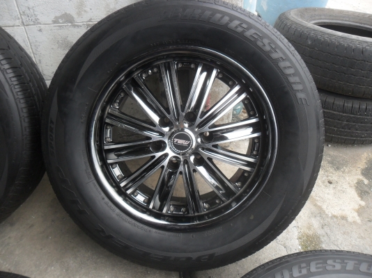 ล้อแม็ก 18นิ้ว 6รู พร้อมยาง สวยๆ 4 ล้อ ลดราคาเหลือ 8000 บาท