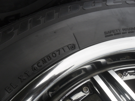 ล้อแม็ก 18นิ้ว 6รู พร้อมยาง สวยๆ 4 ล้อ ลดราคาเหลือ 8000 บาท