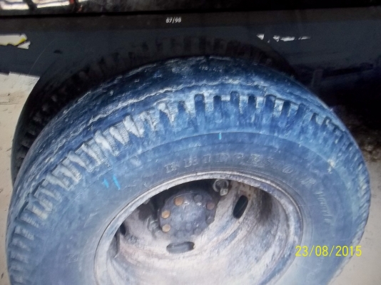 ขาย6 ล้อดั้มอิซูสุ NPR  ช่วงสั้น 115 แรงม้า เอกสารพร้อมโอน