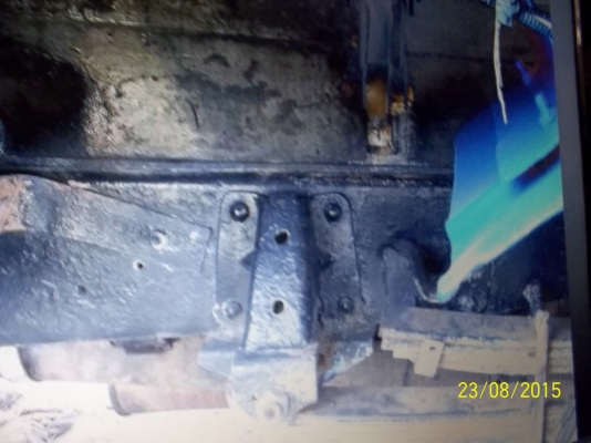 ขาย6 ล้อดั้มอิซูสุ NPR  ช่วงสั้น 115 แรงม้า เอกสารพร้อมโอน