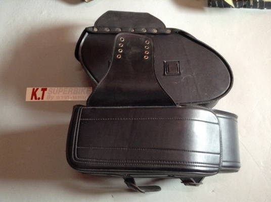 ขายกระเป๋าหนังสภาพสวยๆ ราคา 2,000 บาท พร้อมจัดส่ง ems ครับ