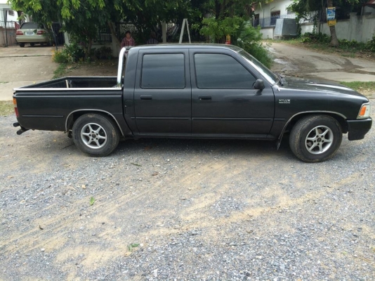 ขาย toyota hilux ขาย toyota hilux