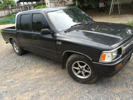 ขาย toyota hilux ขาย toyota hilux