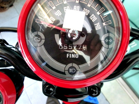 fino i สีดำแดง ล้อแมกซ์แต่ง ลาย VIP ยางจุ๊บเลส ของใหม่ รถเดือน ธันวาคม ปี 57 ไมล์ 5 พันโล แถม 3 รายการ 33900