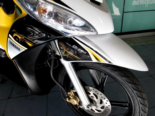 MIO 115 i สีเหลืองดำ  ตัวท๊อป ล้อแมกซ์ รถเดือน ธันวาคม ปี 55 ไมล์ 8 พันโล แถม 3 รายการ  25900