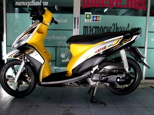 MIO 115 i สีเหลืองดำ  ตัวท๊อป ล้อแมกซ์ รถเดือน ธันวาคม ปี 55 ไมล์ 8 พันโล แถม 3 รายการ  25900