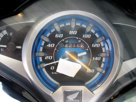 wave 125 i สีดำ สีทำใหม่ทั้งคัน ติดสติ๊กเกอร์ลายใหม่ สต๊าทเท้า รถเดือน สิงหาคม ปี 55 สภาพกลางๆ โปรโมชั่น แถม 3รายการ 26900