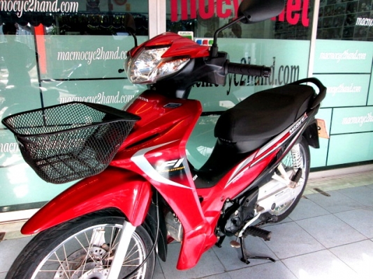 wave 110 i สีแดงดำ สต๊าทเท้า รุ่นใหม่ท่อออกข้าง รถเดีอน กรกฎาคม ปี 57 ไมล์ 7 โล แถม 3รายการ 28900