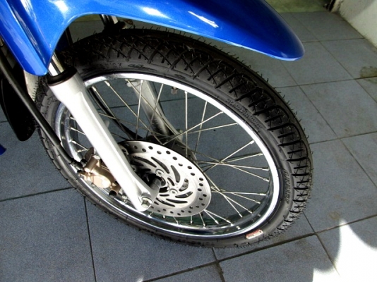 wave 110 i สีน้ำเงิน สต๊าทเท้า รุ่นใหม่ท่อออกข้าง รถเดีอน ตุลาคม ปี 57 ไมล์ 5 โล แถม 3รายการ 28900