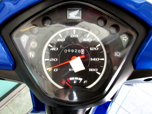 wave 110 i สีน้ำเงิน สต๊าทเท้า รุ่นใหม่ท่อออกข้าง รถเดีอน ตุลาคม ปี 57 ไมล์ 5 โล แถม 3รายการ 28900