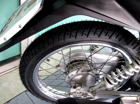 wave 110 i สีน้ำเงิน สต๊าทเท้า รุ่นใหม่ท่อออกข้าง รถเดีอน ตุลาคม ปี 57 ไมล์ 5 โล แถม 3รายการ 28900