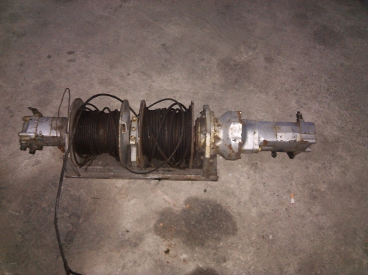 วินท์ลากรถบรรทุก