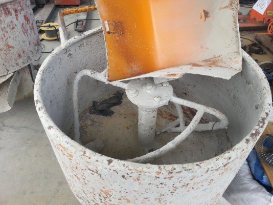 ขายโม่ปูนมือสองไม่มีมอเตอร์ ราคา 3500 บาท