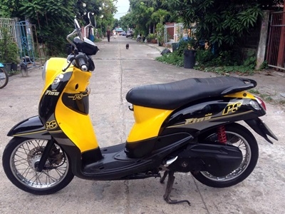 .ฟีโน่ เครื่องดี ชุดสีสวย