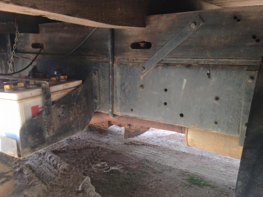 ขายครับร็อกกี้165. รถห้างแท้ยาว5.20 ยาง900-20 เครื่องดี คัสชีสวย. ยางดี6เส้น กะบะไม่ผุ หัวไม่ผุ แต่เคยทำสีมาแล้ว อุปกรณ์ภายในครบ แอร์มี. เทปมี รถพร้อมใช้งานได้เลย เติมน้ำมันขับเลยไม่ต้องซ้อมอะไร เอกสารพร้อมโอน ราคา3450000. ราคาต่อรองได้นิดหน่อย สนใจ093069