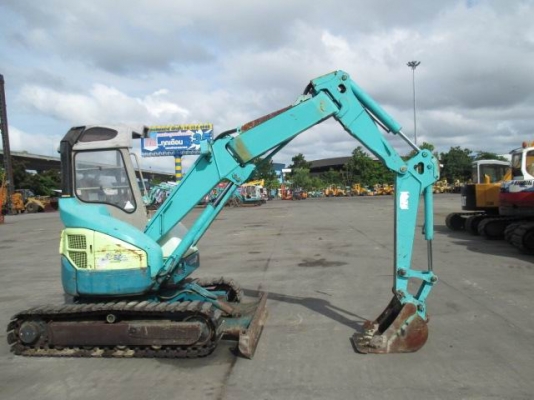 ขายรถขุดyanma B3รุ่นใหม่แขนยาว.