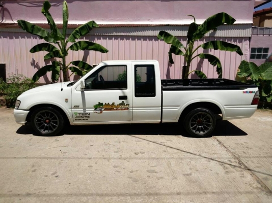 !!!! อีซูซุ ดราก้อนเพาเวอร์ ปี 43 หน้าหวีแท้ เครื่อง 2.5 CC พวงมาลัยเพาเวอร์แท้