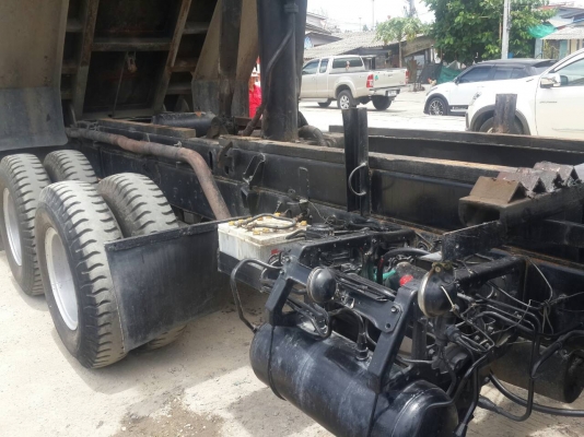 ขายรถบรรทุกสองเพลาดั้ม