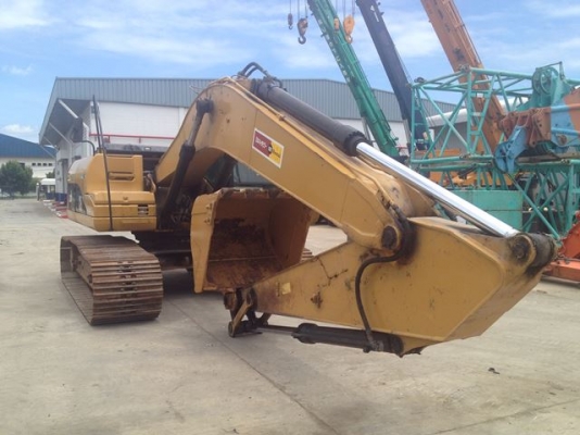 ขาย 320D สภาพสวพพร้อมใช้นำเข้าจากประเทศญี่ปุ่น ติดต่อ อำพล 090-9694506, 080-3031241