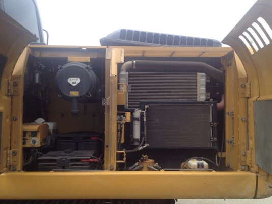 ขาย 320D สภาพสวพพร้อมใช้นำเข้าจากประเทศญี่ปุ่น ติดต่อ อำพล 090-9694506, 080-3031241