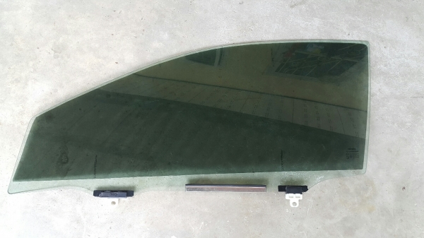 กระจกบานหน้าซ้าย ของแท้ Toyota Altis ปี 08-13
