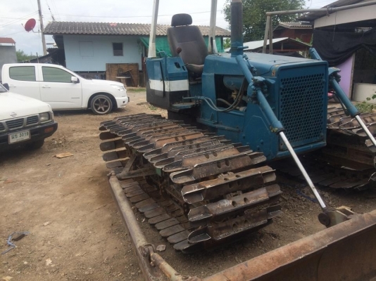 ขายKOMATSU D2-6 PL สภาพสวย พร้อมใช้งานเครื่องดี ช่วงล่างดี ใบแทร็คเต็ม