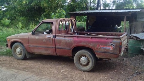 ขาย RN30 เอกสารพร้อมโอนภาษีเต็มเครื่องดีคัทซีไม่ผุระบบไฟออกหมดรถสีเดิมฝาตบครบ ขาย 39,000 บาท