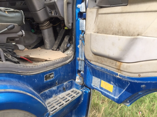 ด่วน...เหมาเลย 6คัน. 10 ล้อดั้มก๊าซNGV..320แรง หัวโปรเฟีย รถสวยๆ