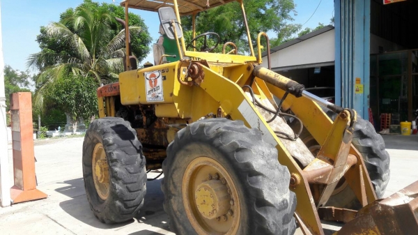 ขายรถตักjh30สภาพเดิมใช้งานทุกวัน รถอยุ่จังหวัด ร้อยเอ็ด ราคา280,000ต่อรองได้-โทร0895725533