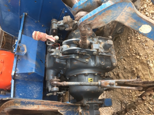 FORD6640ทะเบียนพร้อมโอน2เพลา