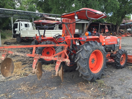 ขาย L4508Di มีใบดันหน้าเล่มทะเบียนพร้อมโอน รถบ้านสวยเดิมเครื่องเฟืองเกียร์ดีมาก ท่านใดหารถบ้านสวยเดิมไม่มีผิดหวัง