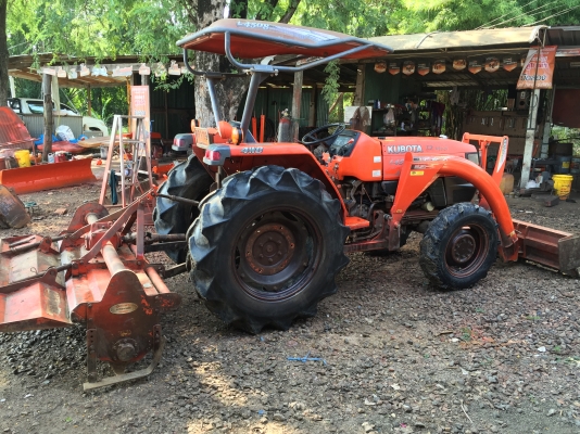 ขาย L4508Di มีใบดันหน้าเล่มทะเบียนพร้อมโอน รถบ้านสวยเดิมเครื่องเฟืองเกียร์ดีมาก ท่านใดหารถบ้านสวยเดิมไม่มีผิดหวัง