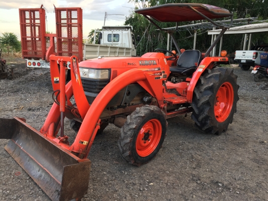 ขาย L4508Di มีใบดันหน้าเล่มทะเบียนพร้อมโอน รถบ้านสวยเดิมเครื่องเฟืองเกียร์ดีมาก ท่านใดหารถบ้านสวยเดิมไม่มีผิดหวัง