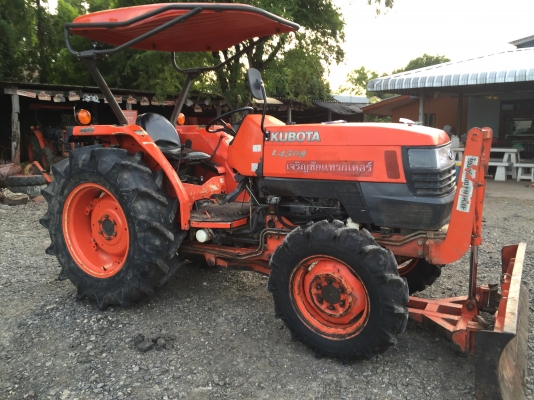 ขาย L4508Di มีใบดันหน้าเล่มทะเบียนพร้อมโอน รถบ้านสวยเดิมเครื่องเฟืองเกียร์ดีมาก ท่านใดหารถบ้านสวยเดิมไม่มีผิดหวัง