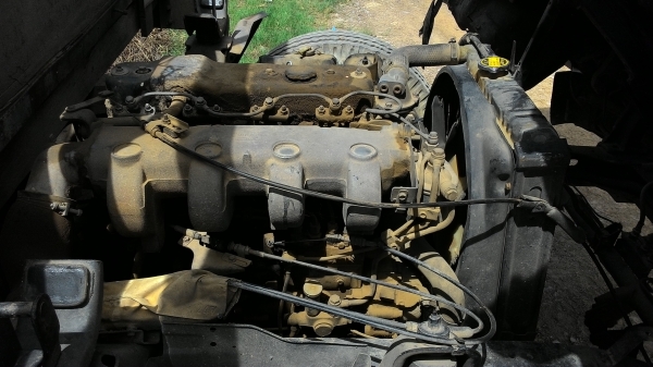 ขายISUZU NPR 115  แรงเครื่องเกียร์สีเดิมทั้งคันน็อตล้อ 6 ตัวยางดีกระบะยาว 4.3 เมตร