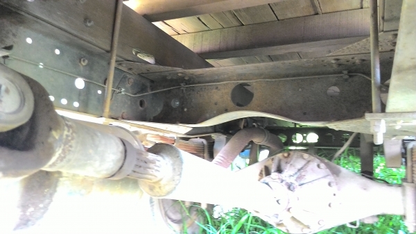 ขายISUZU NPR 115  แรงเครื่องเกียร์สีเดิมทั้งคันน็อตล้อ 6 ตัวยางดีกระบะยาว 4.3 เมตร