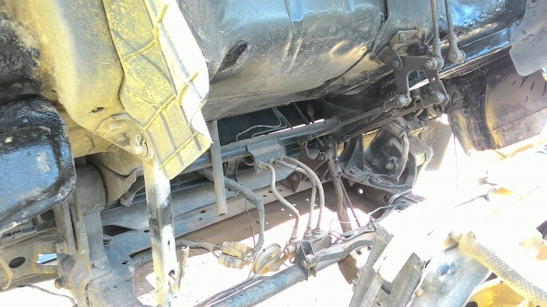 ขายISUZU NPR 115  แรงเครื่องเกียร์สีเดิมทั้งคันน็อตล้อ 6 ตัวยางดีกระบะยาว 4.3 เมตร