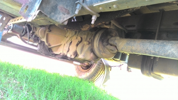 ขายISUZU NPR 115  แรงเครื่องเกียร์สีเดิมทั้งคันน็อตล้อ 6 ตัวยางดีกระบะยาว 4.3 เมตร