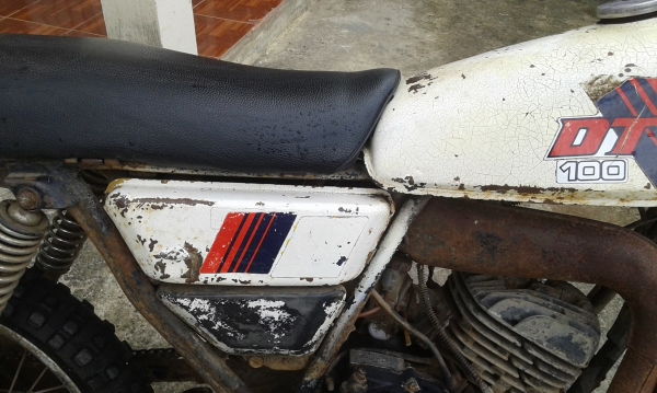 ขาย DT 100 ไม่มีเล่ม เครื่องติด ขี่ได้ ขายตามสภาพ ขาย DT 100 ไม่มีเล่ม เครื่องติด ขี่ได้ ขายตามสภาพ
