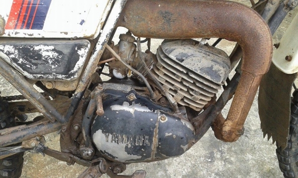 ขาย DT 100 ไม่มีเล่ม เครื่องติด ขี่ได้ ขายตามสภาพ ขาย DT 100 ไม่มีเล่ม เครื่องติด ขี่ได้ ขายตามสภาพ