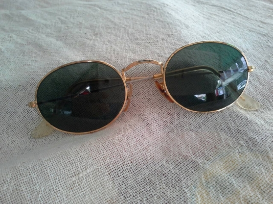 แว่นตาวินเทจรุ่นหายาก B&amp;L RAY-BAN ROUND METAL OVAL USA