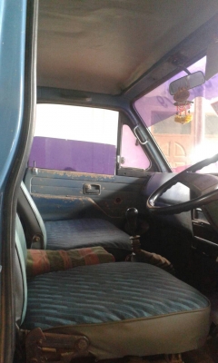 หกล้อ อีซซู NPR115 ห้างเกียร์สั่น สภาพเดิมๆพร้อมใช้งาน ทะเบียนพร้อมโอน  ดูรถได้ที่ บ.ท่าสองคอน จ.มหาสารคาม