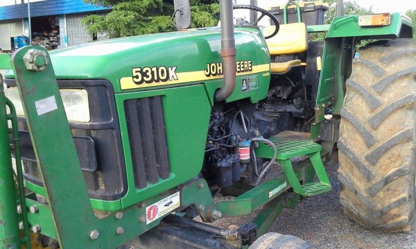 ขายจอนเดียร์สวยๆ ใช้งานน้อย สวยมากๆ ไถไร่หรือติดคีบสบายมาก ขายจอนเดียร์สวยๆ ใช้งานน้อย สวยมากๆ ไถไร่หรือติดคีบสบายมาก