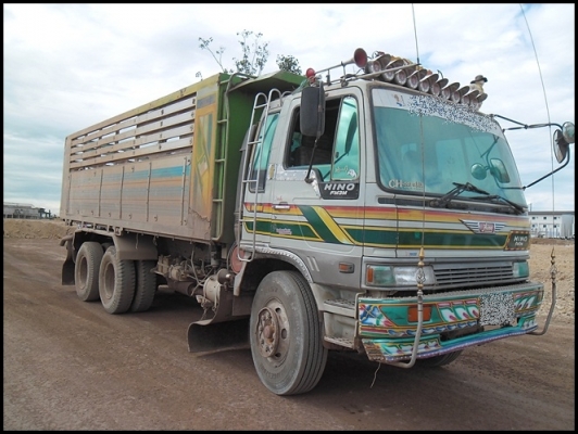 ฮีโน่ 3M สภาพสวยๆ มีชุดลาก