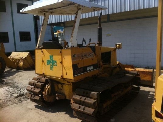 ขายด่วนแทรกเตอร์KOMATSU D20P-6 เก่าญี่ปุ่น ใบมีด6ทิศทาง
