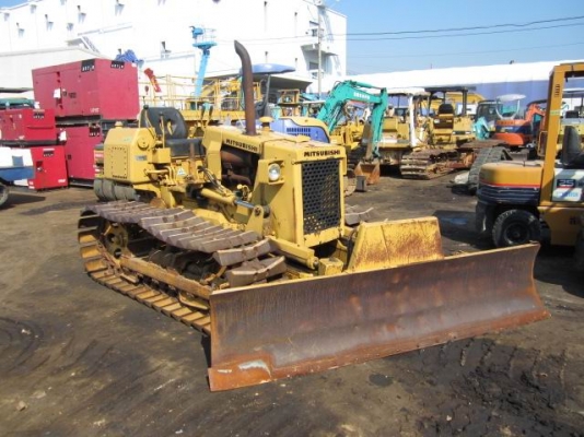 ขายด่วนแทรกเตอร์MITSUBISHI  BD2F เก่าญี่ปุ่น ใบมีด6ทิศทาง